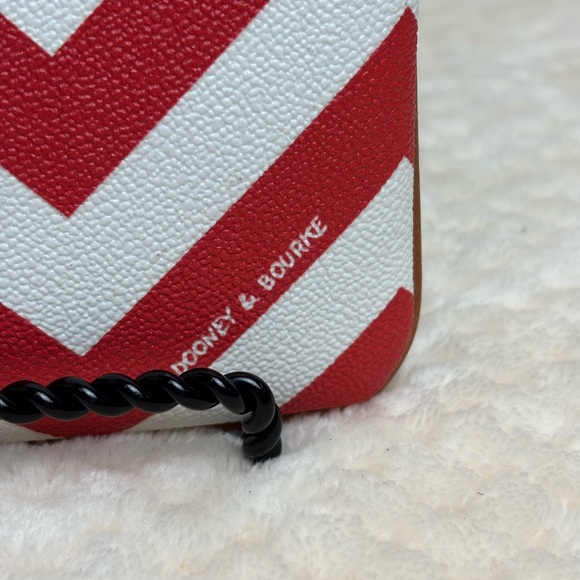 Dooney & Bourke 1975 Large Slim Wristlet, Chevron Print, Red and White - Picture 10 of 12